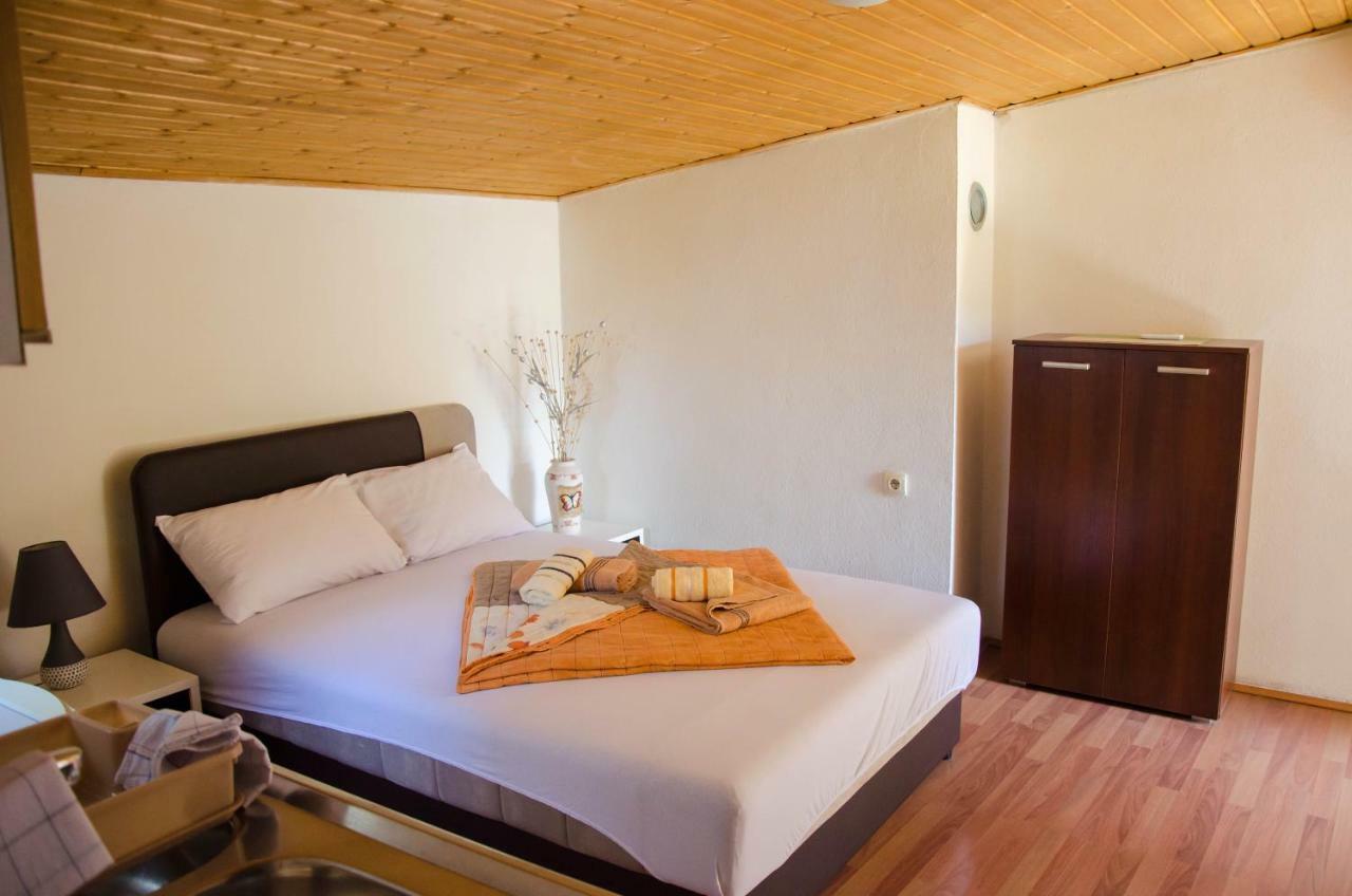 Studio-Apartman Milena Podgorica Exteriör bild